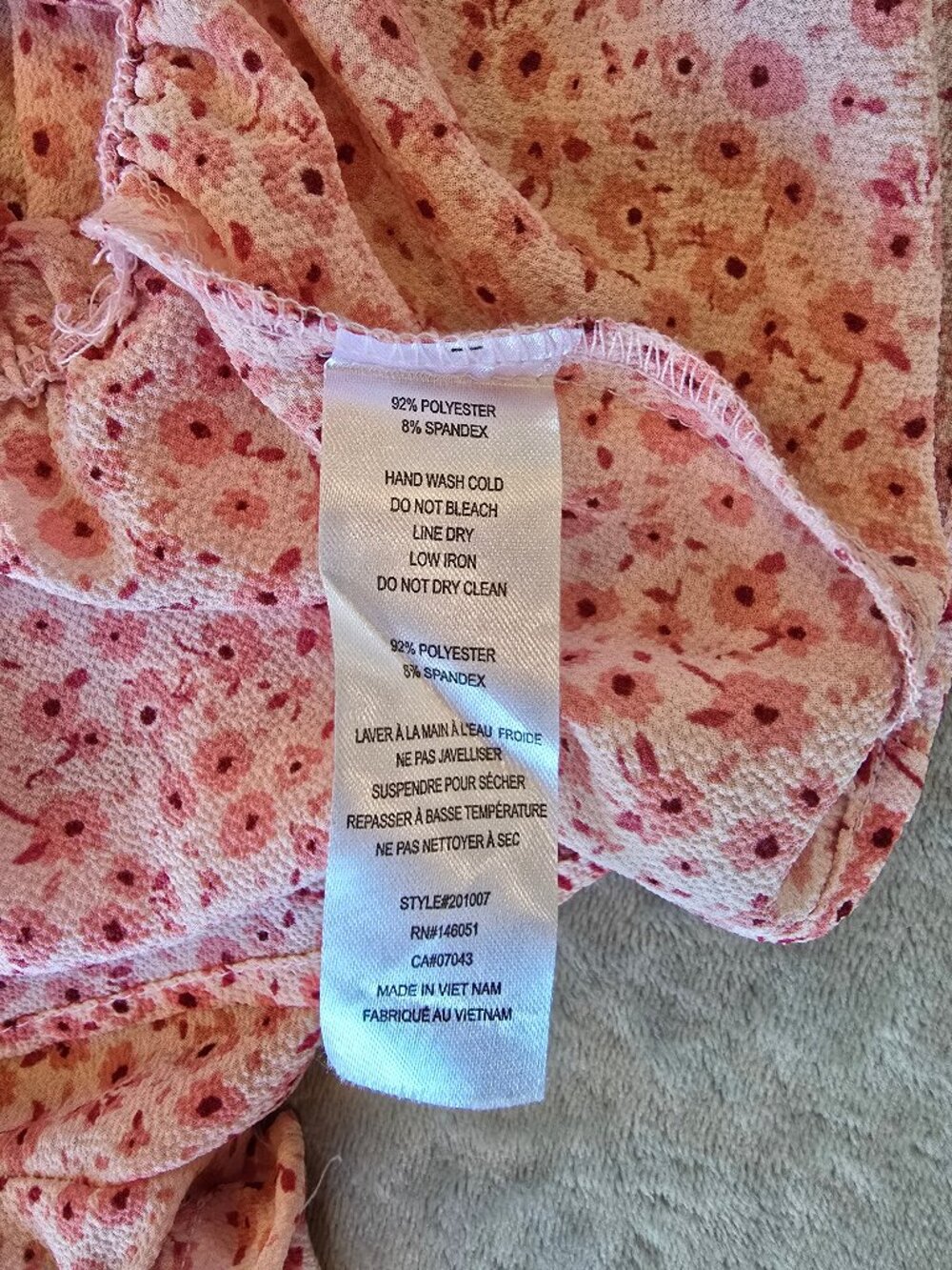 Monteau Los Angeles Pink Floral Smocked Off-Shoulder Top Blouse XS - Picture 8 of 8